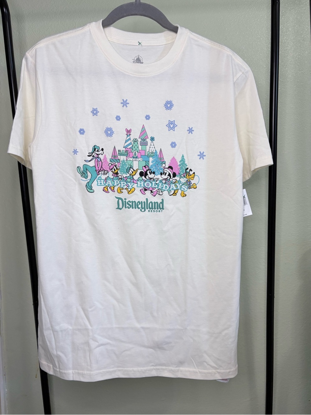 NWT Disneyland Resort Happy Holidays Castle Friends Short Sleeve T-Shirt Size XS